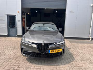 Alfa Romeo Tonale 1.5T Hybrid 160pk 2023 Veloce 3200 km ! beschikbaar voor biedingen