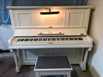 Witte Piano 153 cm Schiedmayer & Soehne Stuttgart 