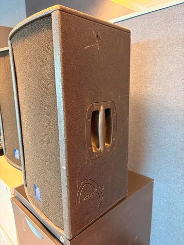 2x dB Technologies Arena 12 Speakers beschikbaar voor biedingen