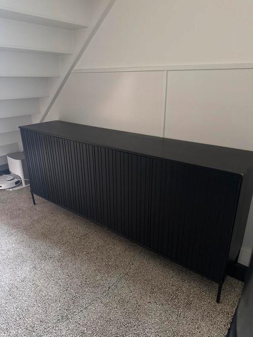 WOOOD New Gravure Dressoir zwart 200cm, Huis en Inrichting, Kasten | Dressoirs, Gebruikt, Ophalen