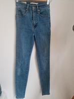 Levi's jeans maat 24, Ophalen of Verzenden, Zo goed als nieuw, Blauw, W27 (confectie 34) of kleiner