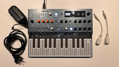 Arturia MicroFreak + 333 Ultimate Patches, Muziek en Instrumenten, Synthesizers, Zo goed als nieuw, Overige aantallen, Overige merken
