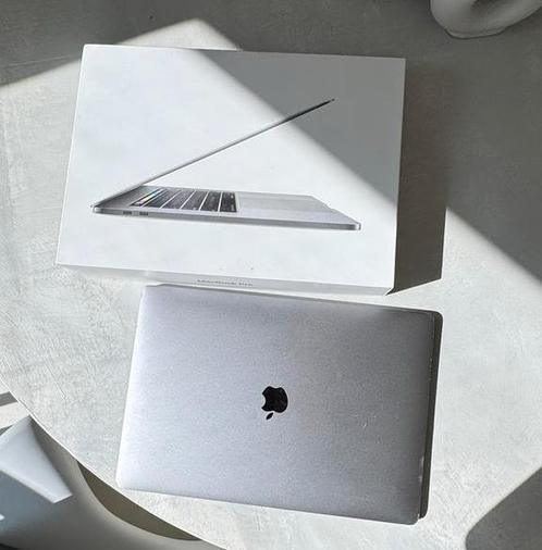 MacBook Pro 15 inch - (2017), Computers en Software, Apple Macbooks, Gebruikt, MacBook Pro, 15 inch, Onbekend, 8 GB, Qwerty, Ophalen of Verzenden