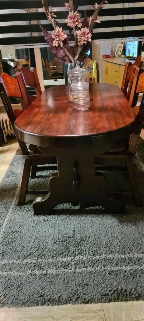 Donker eiken ovalen  tafel zware goede kwaliteit, Huis en Inrichting, Tafels | Eettafels, Gebruikt, 50 tot 100 cm, 150 tot 200 cm