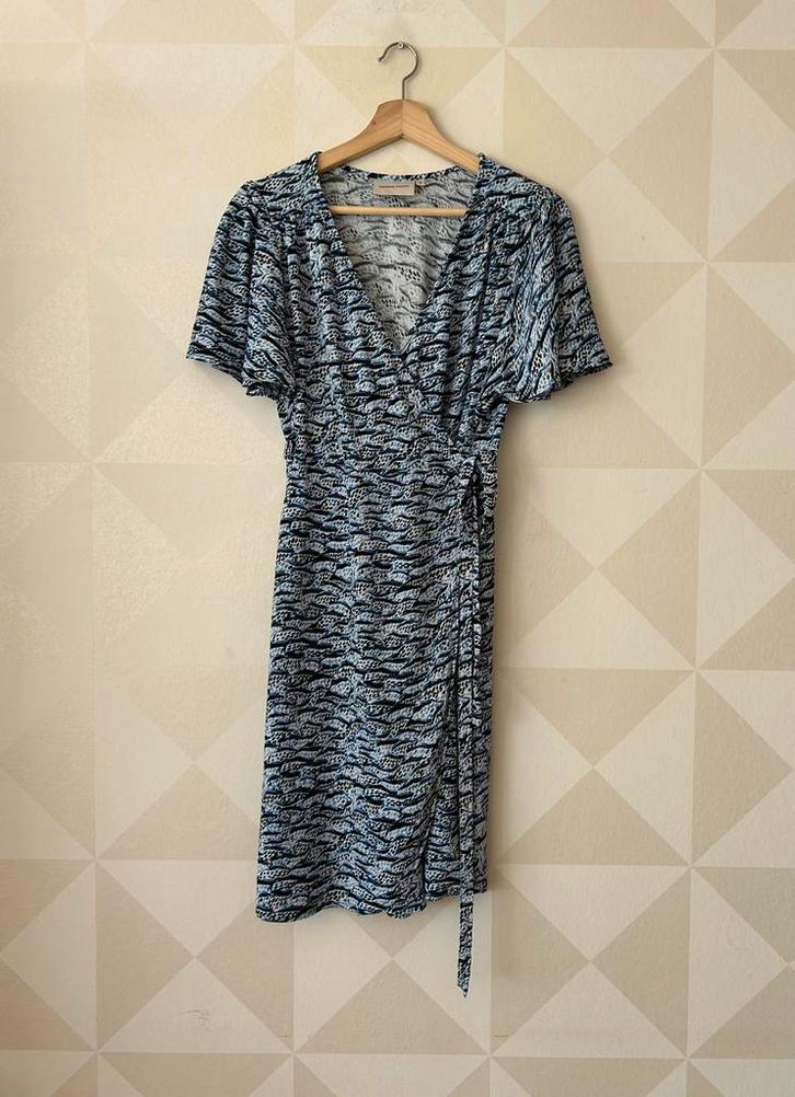 Fabienne Chapot Archana Dress jurk blauw wit S/36, Kleding | Dames, Jurken, Zo goed als nieuw, Maat 36 (S), Blauw, Boven de knie