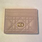 Dior Caro Freesia-kaarthouder Kalfsleer Roze | nette staat, Dior, Zo goed als nieuw, Support@dior.com, 30 Avenue Montaigne
75008 Paris
France