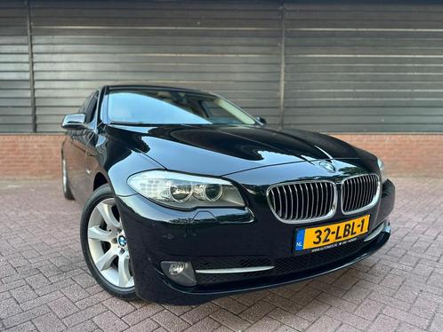 BMW 5-Serie 3.0 I 523 AUT 2010 Zwart Clima!! Head Up !! Nap!, Auto's, BMW, Bedrijf, 5-Serie, ABS, Adaptieve lichten, Airbags, Alarm