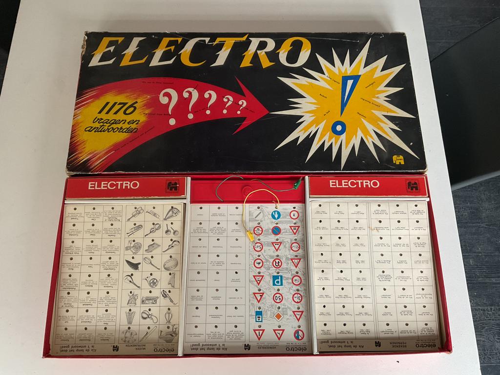 Electro spel , vintage, met 36 bladen, Hobby en Vrije tijd, Gezelschapsspellen | Overige, Zo goed als nieuw, Ophalen of Verzenden