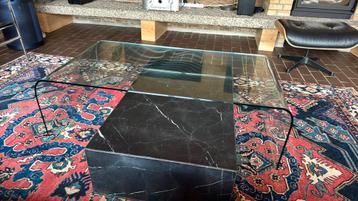 Glazen salontafel beschikbaar voor biedingen