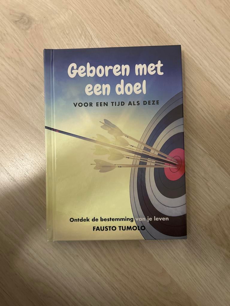 Geboren met een doel - Fausto Tumolo, Boeken, Ophalen of Verzenden, Zo goed als nieuw, Overige onderwerpen