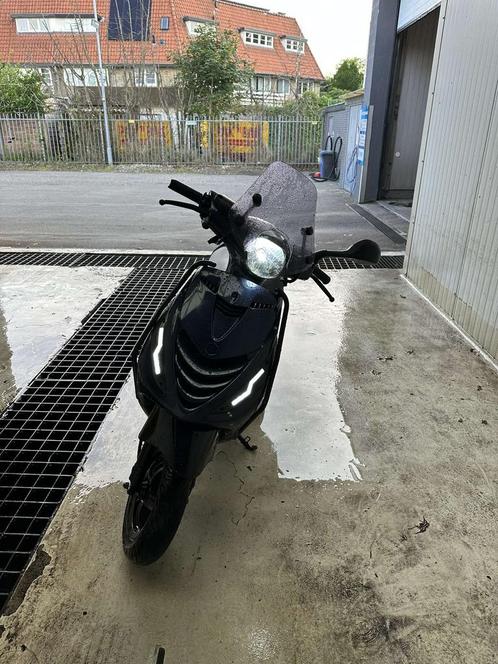 Zip 80cc 4t, Fietsen en Brommers, Scooters | Piaggio, Zo goed als nieuw, Zip, Ophalen