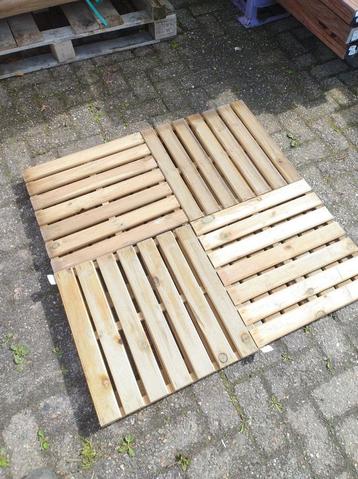 Terrastegels geinprigneerd reliëf  beschikbaar voor biedingen