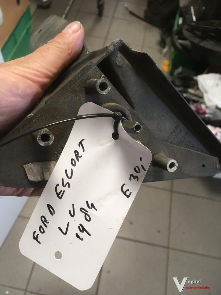 Ford escort 1983 spiegel Links handbed, Auto-onderdelen, Spiegels, Gebruikt, Ophalen of Verzenden