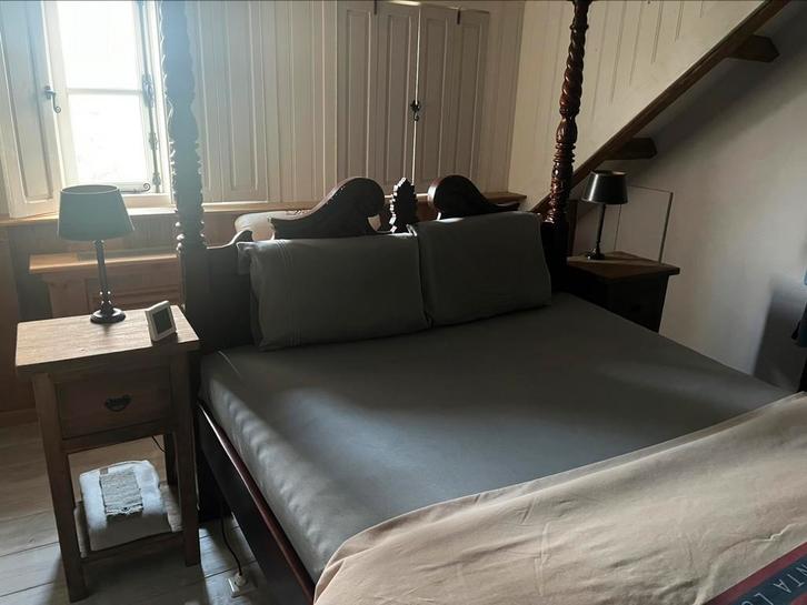 Massief mahoniehout hemelbed, Huis en Inrichting, Slaapkamer | Bedden, Zo goed als nieuw, Tweepersoons, 160 cm, 200 cm, Hout, Overige kleuren