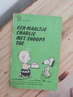 Peanuts 1 - Een maaltje Charlie met Snoopy toe, Boeken, Eén stripboek, Ophalen of Verzenden, Gelezen, Charles M. Schulz
