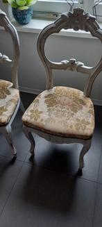2 oude witte stoeltjes., Antiek en Kunst, Antiek | Meubels | Stoelen en Banken, Ophalen