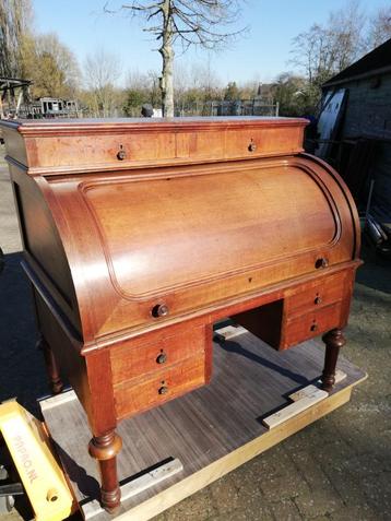 Uniek mooi groot strak bureau / werkplek, eyecatcher beschikbaar voor biedingen