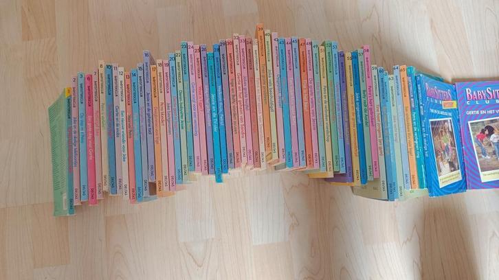 Heel veel delen van boekenserie De babysittersclub, Boeken, Kinderboeken | Jeugd | 10 tot 12 jaar, Gelezen, Fictie, Ophalen of Verzenden