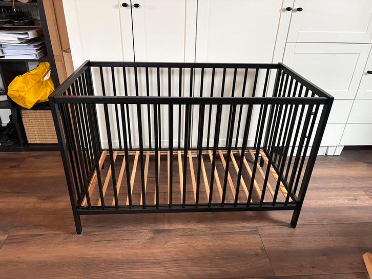 Ledikant 60x120, Kinderen en Baby's, Boxen, Zo goed als nieuw, In hoogte verstelbaar, Ophalen