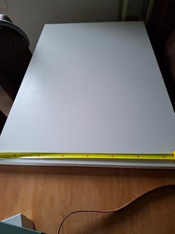 Mooi Tafelblad wit beschikbaar voor biedingen