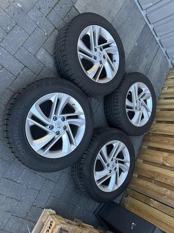 17inch Originele Nissan Qashqai Velgen! A merk Winterbanden! beschikbaar voor biedingen