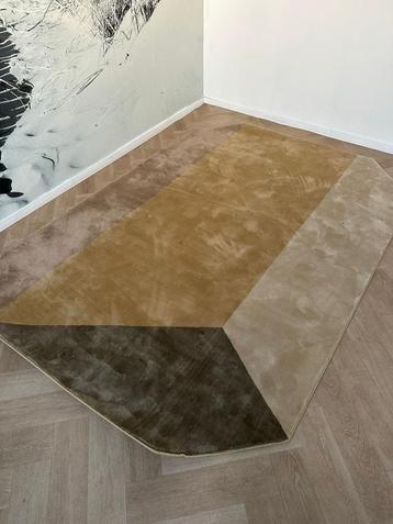 Vloerklees zuiver zeskant 160x230 beschikbaar voor biedingen