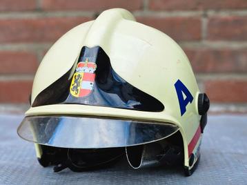 Brandweerhelm brandweer MSA F1sa Oostenrijk Salzburg  beschikbaar voor biedingen