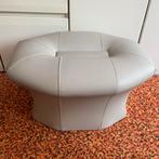 Grijze design mushroom poef hocker, Huis en Inrichting, Banken | Voetenbanken en Poefen, Ophalen, Vintage, Zo goed als nieuw, Ovaal