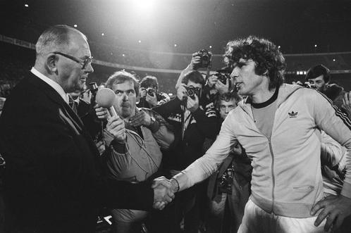 WILLEM VAN HANEGEM FILMS, Verzamelen, Sportartikelen en Voetbal, Nieuw, Overige typen, Feyenoord, Ophalen of Verzenden
