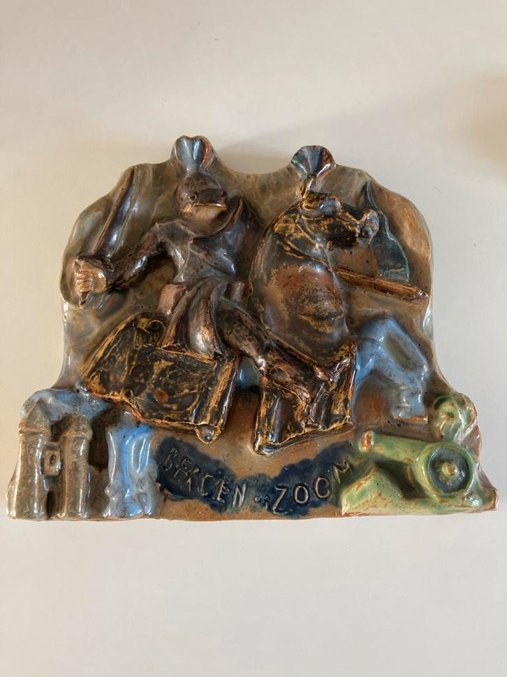 Bergen op Zoom 650 jaar - R. Stultiens, Antiek en Kunst, Antiek | Wandborden en Tegels, Ophalen