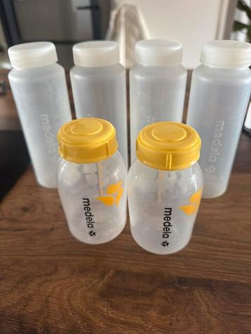 Medela bewaarflessen + bewaarzakjes  beschikbaar voor biedingen
