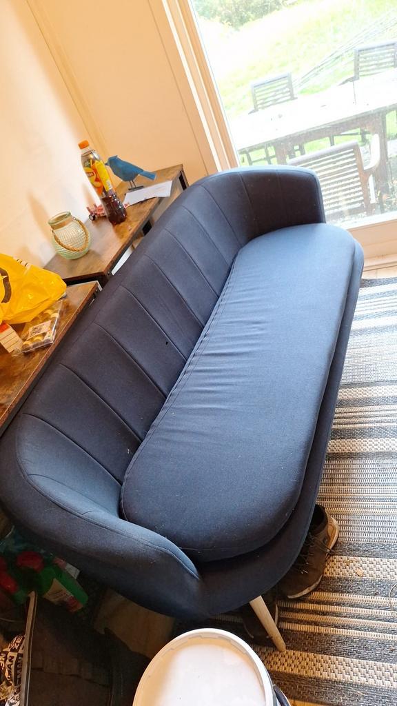 Jysk Gistrup 3 zits bank, Huis en Inrichting, Banken | Sofa's en Chaises Longues, Zo goed als nieuw, Tweepersoons, 75 tot 100 cm
