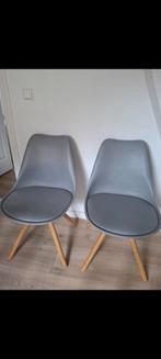 2 grijze kuipstoelen, Huis en Inrichting, Stoelen, Hout, Twee, Scandinavisch, Ophalen of Verzenden