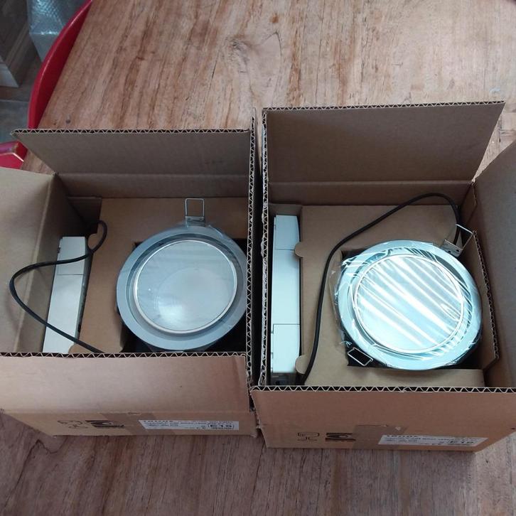 Inbouw spots LED, 100% nieuw     2 stuks, Huis en Inrichting, Lampen | Spots, Nieuw, Plafondspot of Wandspot, Metaal of Aluminium