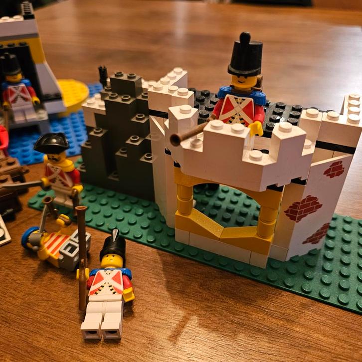 Lego Piraten 6263 & 6266 + Extra Figuren, Kinderen en Baby's, Speelgoed | Duplo en Lego, Gebruikt, Lego, Complete set, Ophalen of Verzenden