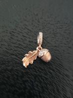 Pandora rosegoud eikel en blad, Pandora, Ophalen of Verzenden, Zo goed als nieuw, 1 bedel