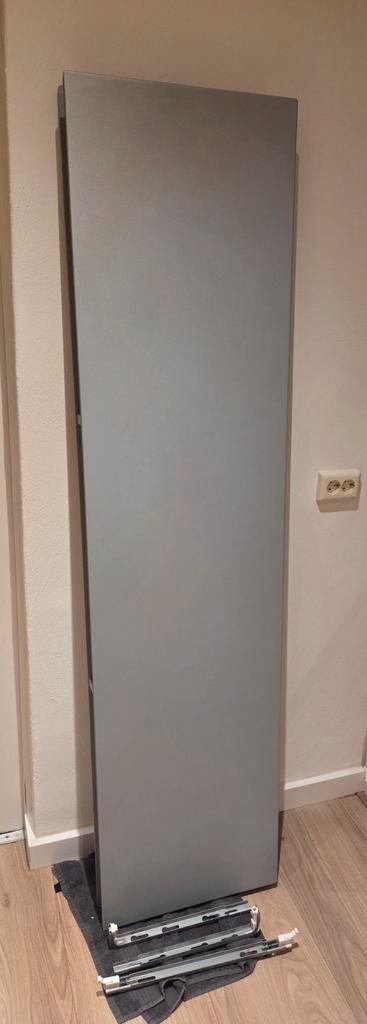 RADSON Kos Verticale T21 radiator, Doe-het-zelf en Verbouw, Verwarming en Radiatoren, Gebruikt, Radiator, 800 watt of meer, 80 cm of meer