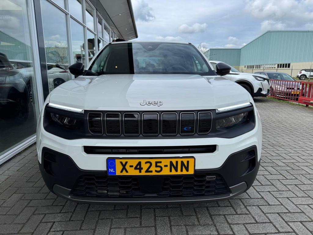 Jeep Avenger Longitude 54 kWh | Apple carplay /Android auto, Auto's, Jeep, Stof, Gebruikt, 156 pk, Parkeersensor