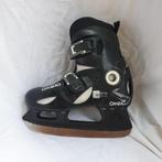 Stoere zwart witte ijshockey schaatsen. Mt 32 - 34, Sport en Fitness, Schaatsen, Overige merken, ., Ophalen of Verzenden, Zo goed als nieuw