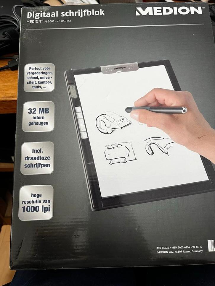 Medion Digitaal Schrijfblok P82001, Computers en Software, Tekentablets, Zo goed als nieuw, Draadloos, Multi-touch, Ophalen of Verzenden