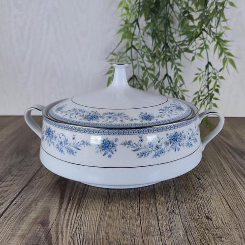 Noritake Blue Hill Terrine / Dekschaal met Deksel, Antiek en Kunst, Antiek | Servies los, Ophalen of Verzenden