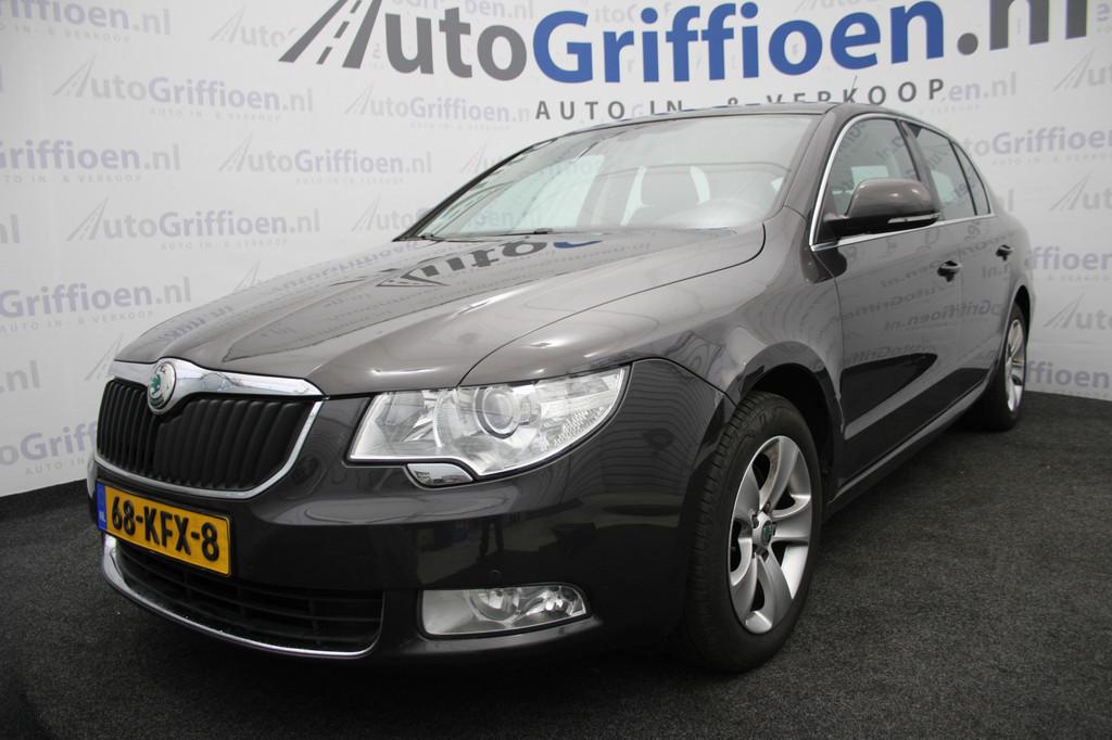 Skoda Superb 1.8 TSI Ambition Business Line nette hatchback, Auto's, Skoda, Voorwielaandrijving, Euro 5, Stof, Gebruikt