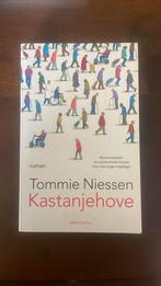 Tommie Niessen - Kastanjehove, Ophalen of Verzenden, Zo goed als nieuw, Tommie Niessen; Loes Wouterson, Nederland