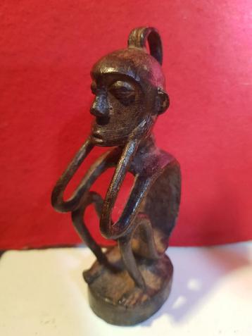 bronzen sculptuur Timor Molukken Indonesië idol god beschikbaar voor biedingen