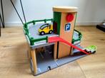 Mooie brio garage + 2 auto's, Ophalen, Zo goed als nieuw