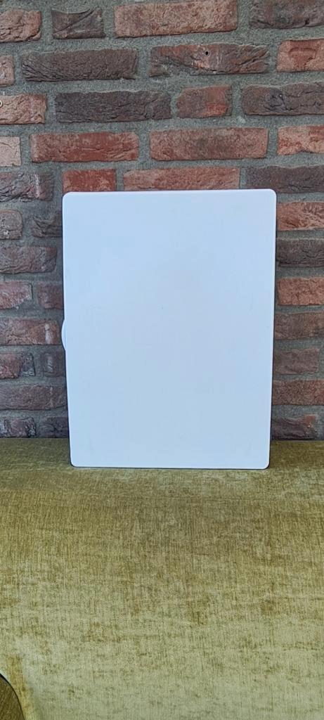 Bakeliet medicijnkastje '60 / '70, Verzamelen, Retro, Huis en Inrichting, Ophalen of Verzenden