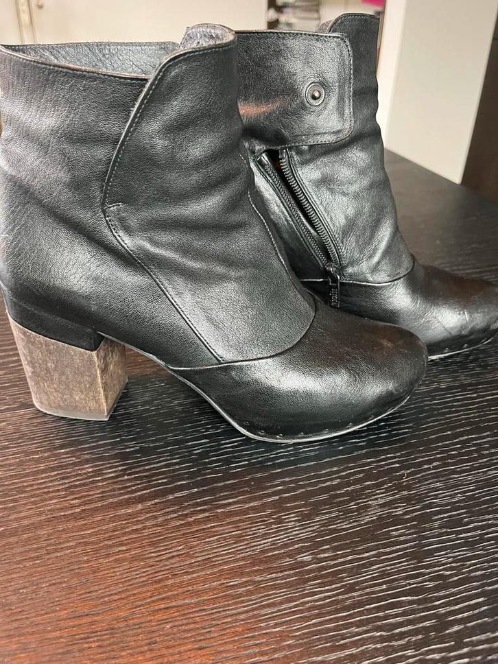 Vialis leren laarsjes maat 39 - Zo goed als nieuw!, Kleding | Dames, Schoenen, Zo goed als nieuw, Lage of Enkellaarzen, Zwart