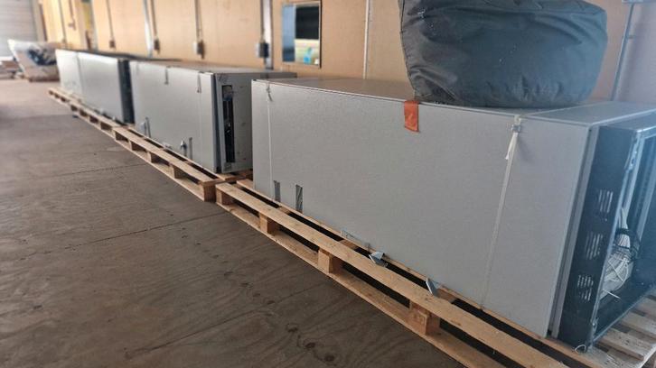 Partij patchkasten 19 inch kasten ( 117 ), Computers en Software, Serverkasten, Nieuw, Ophalen