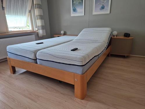 Auping electrisch tweepersoons bed met 2 M-line matrassen, Huis en Inrichting, Slaapkamer | Bedden, Gebruikt, Tweepersoons, 160 cm