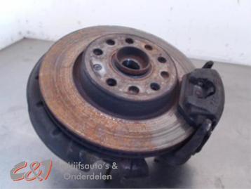 Fusee rechts-voor van een Volkswagen Caddy beschikbaar voor biedingen